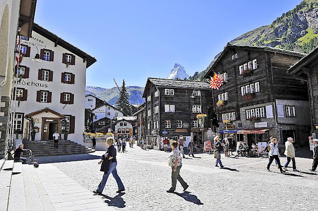 Wird die Kurtaxe in Zermatt erhöht, soll vor allem der Aufenthaltsgast davon profitieren.