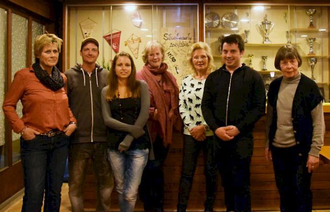 Der Vorstand des Tierschutzvereins Oberwallis (von links): Uschi Werlen, Tom Roten, Marina Berchtold, Sylvia Nanzer (Präsidentin), Josette Gitz, Martin Meul und Bernadette Tantignoni.