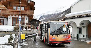 Der Zermatter E-Bus akzeptiert weder General- noch Halbtax-Abonnemente.