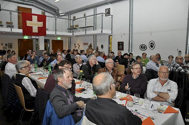 Die Generalversammlung des Vereins Freunde der Festung Naters fand im Innern der Festung statt.