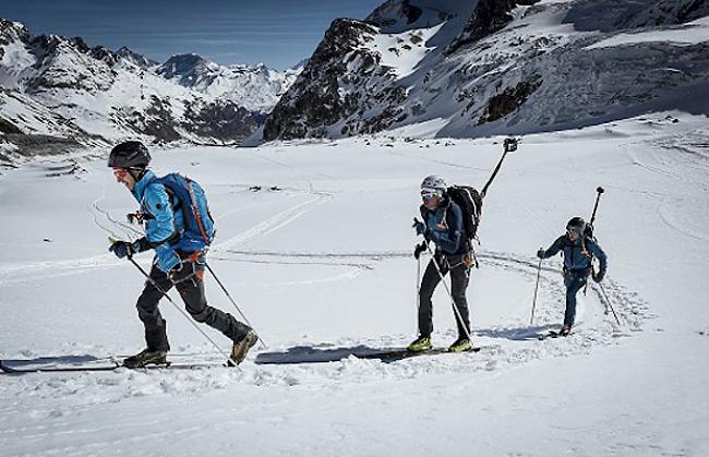 Zwei Athletenteams sind die Strecke von Zermatt nach Verbier mit 360°-Kameras abgelaufen.