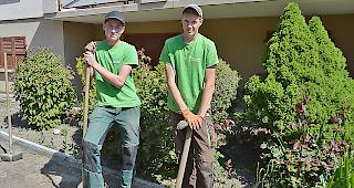 Die beiden Lernenden Jonas Bonet (l.) und Nicolas Stucky.