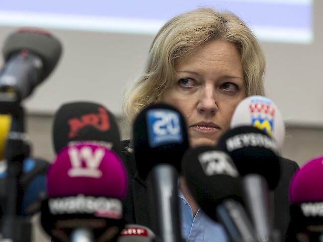 Barbara Loppacher, Leitende Staatsanwältin, informiert an der Medienkonferenz über die Festnahme des mutmasslichen Täters von Rupperswil. Es handelt sich um einen 33-Jährigen nicht vorbestraften Mann.