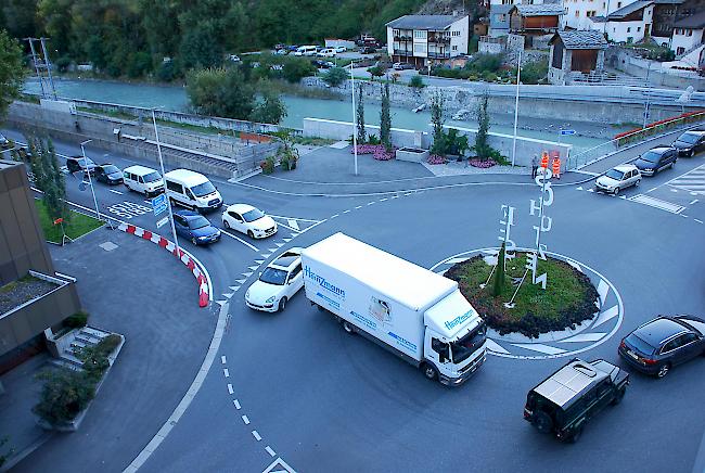 Die zwei Einspurstrecken aus Richtung Stalden sollen nach Abschluss der Vispertaltunnelarbeiten wieder zu einer werden.