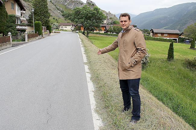 Michael Lochmatter-Bringhen fordert an dieser Stelle ein Trottoir für Niedergesteln.