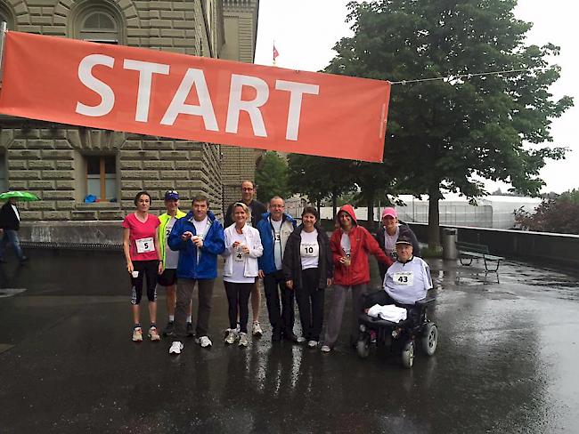 Die Parlamentarier liessen sich vom Regen in Bern nicht beeindrucken.