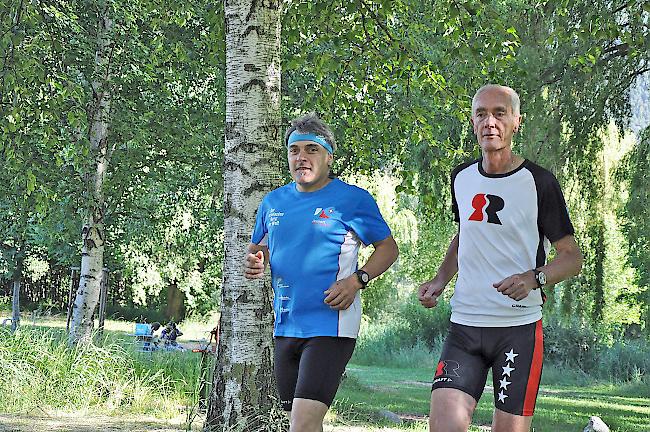 Klaus Schmidt (links) und Remo Jordan waren an sämtlichen Zermatt Marathons dabei.