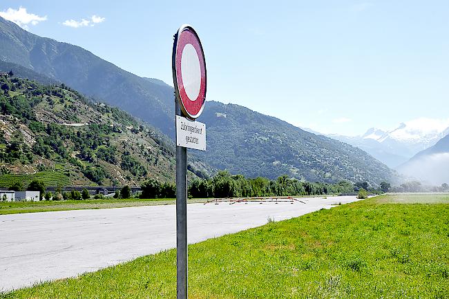 Fahrverbot – der östliche Teil des Flugplatzes darf nur noch in Ausnahmefällen genutzt werden.