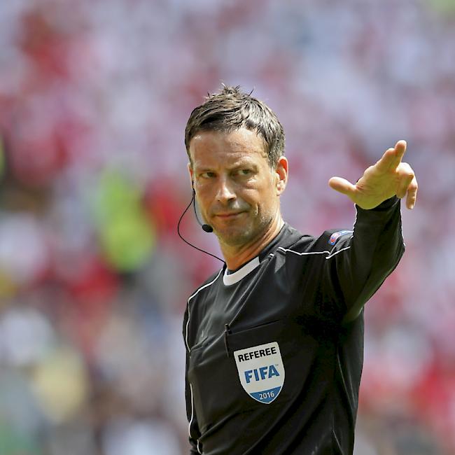 Wird die Spieler auch im EM-Final zu führen wissen: Schiedsrichter Mark Clattenburg