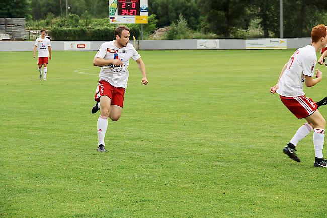 Mit Tempo in die neue Saison: Stefan Amacker und der FC Oberwallis starten am Wochenende mit dem Spiel in Martinach in die neue Saison.