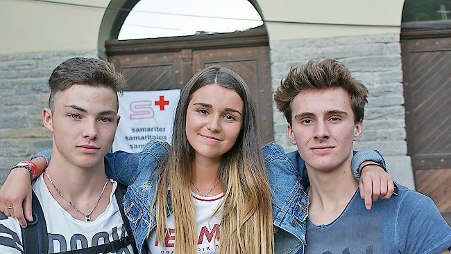 Jannick Kürzinger (15) aus Visp, Vanessa Kalbermatter (16) aus Baltschieder und Oliver Schmid (16) aus Gampel.