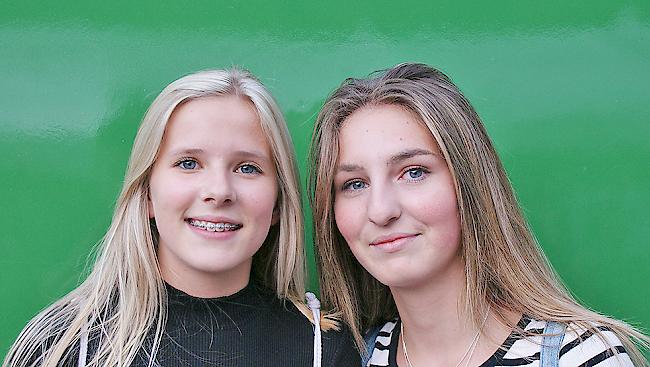 Svenja Roten (14) und Vivienne Weissen (14) beide aus Raron.