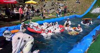 Die Fun-Gruppe &laquo;1001 Dalmatiner&raquo; mit Erwachsenen und Kindern.