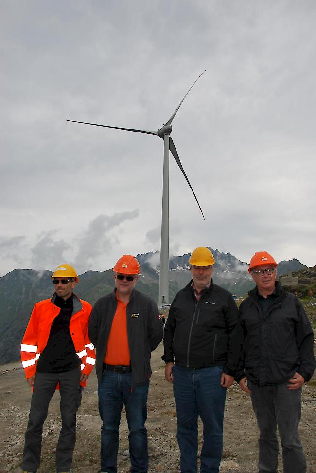 Die Verantwortlichen freuen sich über den Fortschritt auf dem Gries (v. links): René Lemoine, Hans-Ulrich Weger, Martin Senn und Thomas Burgener.