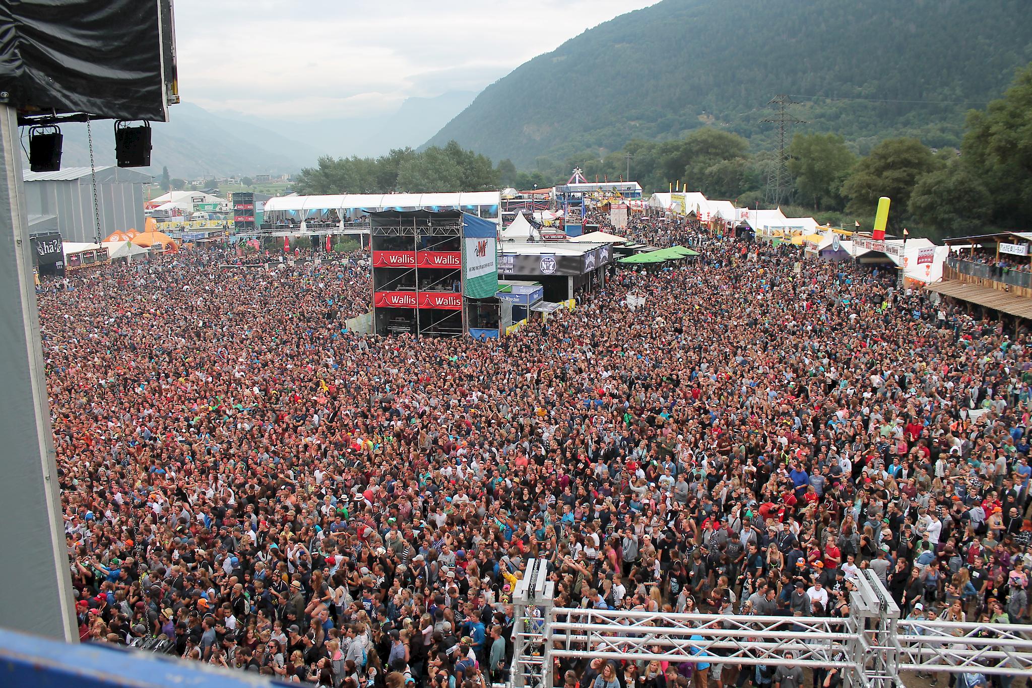 Uber 100 000 Festivalbesucher Pilgerten Nach Gampel 1815 Ch