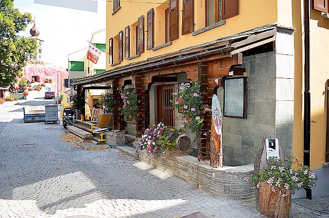 Im «Des Alpes» in St. Niklaus wird ein Bistro und keine Arztpraxis zu stehen kommen.