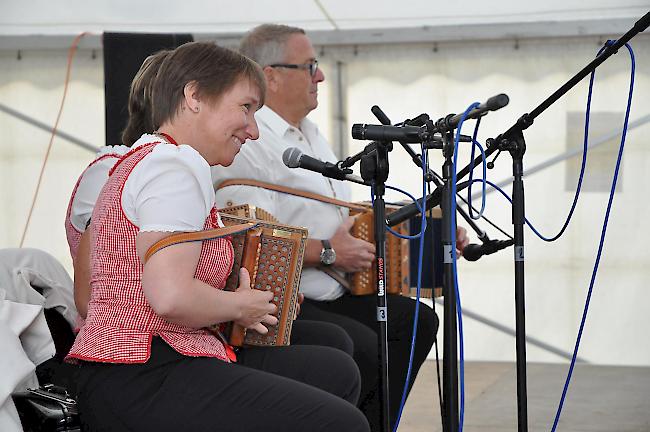 «Lüpfig». Das 15. Ländler- und Folklorefest startet mit viel Schwung.