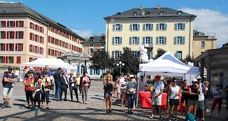 Am Samstag trafen sich die Teilnehmer des (Rot-)Kreuzmarsches auf der Planta in Sitten. 