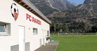 &laquo;Moos&raquo; statt &laquo;Turtig&raquo;. Geht es nach dem EHC Raron, k&ouml;nnte auf dem Sportplatz &laquo;Moos&raquo; in Raron eine Eishalle gebaut werden.