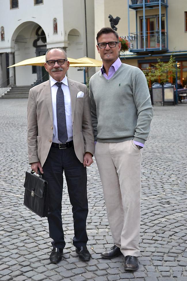Louis Ursprung und Günter Seewer sind sich einig: dank dem gemeinsamen Projekt zwischen der Valaiscom und der Stadtgemeinde ist man in Brig-Glis für die digitale Zukunft gerüstet.