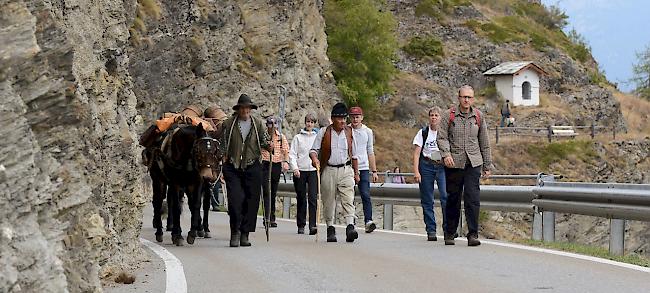 Wanderung des Vereins «Urchigs Terbil». 