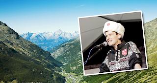 Als Chef der neuen Marketingorganisation im Saastal ist Pascal Sch&auml;r (kl. Bild) im Gespr&auml;ch.