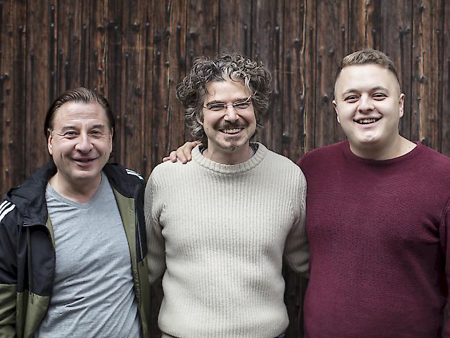 "Flitzer"-Regisseur Peter Luisi (M) und seine beiden Darsteller Beat Schlatter (l) und Bendrit Bajra.