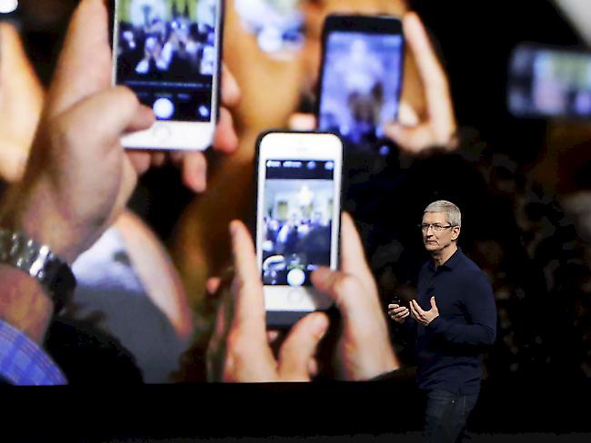 Apple hat mit 45,51 Millionen iPhones erneut weniger Geräte verkauft im vergangenen Quartal. (Archivbild)