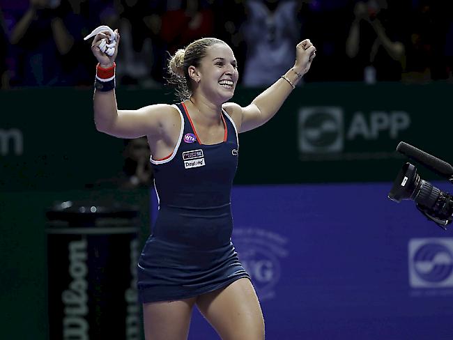 Die Slowakin Dominika Cibulkova freut sich über ihren ersten Titel an den WTA Finals