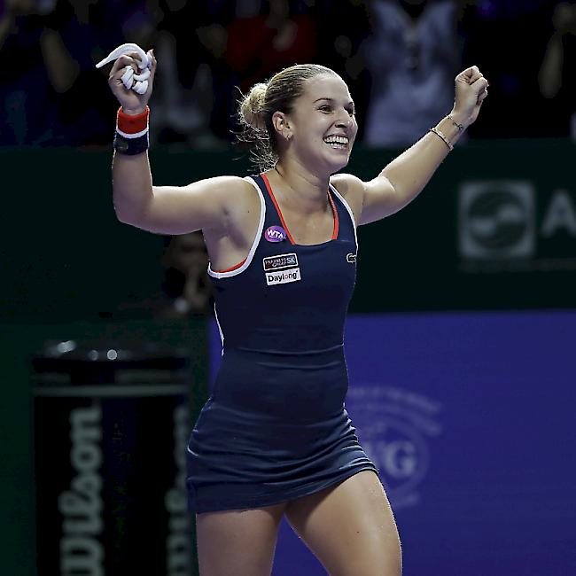 Die Slowakin Dominika Cibulkova freut sich über ihren ersten Titel an den WTA Finals