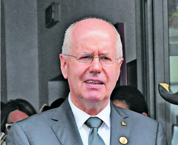 Nach dem Vorbild VonWattenwyl 1815.ch