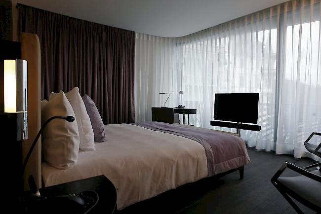 Während eines ganzen Sommers zog das Paar aus Holland von Hotel zu Hotel im Wallis, ohne eine einzige Rechnung zu begleichen.