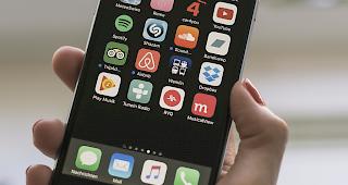 Die Pr&uuml;gelattacke ist offenbar durch einen Smartphone-Diebstahl ausgel&ouml;st worden. (Symbolbild)