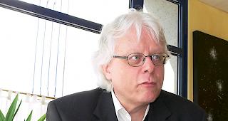 W&auml;hrend Peter Bodenmann den Staatsratswahlen optimistisch entgegen sieht....