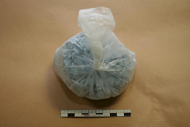 ... einen dreimal höheren Wert auf als bisher in der Schweiz konfisziertes Material.