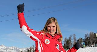 Siegerpose. Valerie Gruber feierte am Samstag auf der Hannigalp.