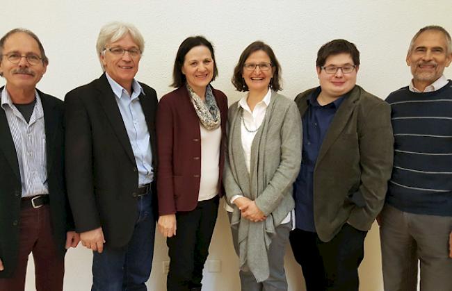 Von links: Edmund Steiner, Reinhold Schnyder, Staatsratspräsidentin Esther Waeber-Kalbermatten, Christine Seipelt Weber, Sebastian Werlen und Peter Kälin.