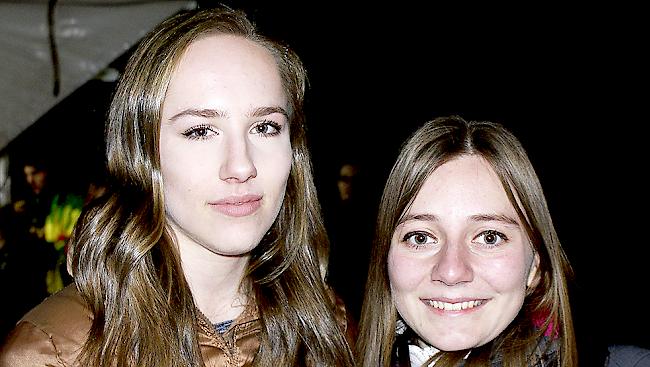 Olivia Rigert (18) aus Susten und Sarah Constantin (18) aus Salgesch.