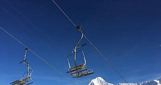 Erinnerung. Die 2er-Sessel auf der Lauchernalp werden verkauft.