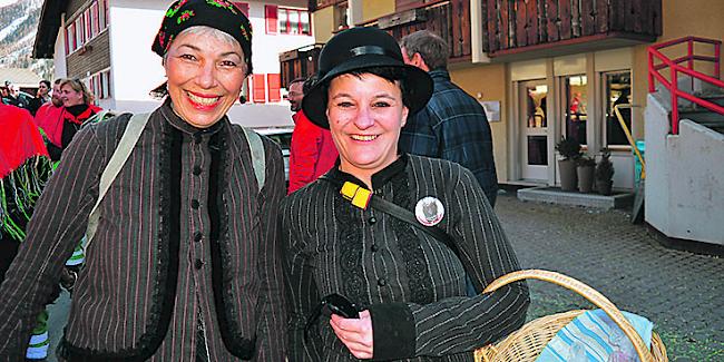 Ursina Blötzer (52) und Barbara Tannast (40) aus Wiler. 