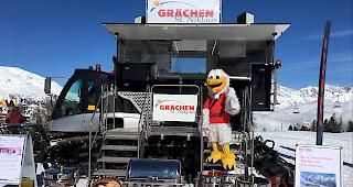 Gourmettower mit dem Gr&auml;chen Maskottchen SiSu.