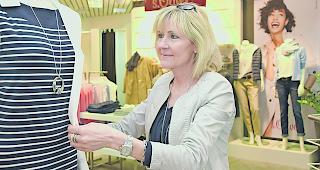 Beata Schnydrig: "Bei Frauen sind Blumenmuster, Streifen und Ringe im Trend."