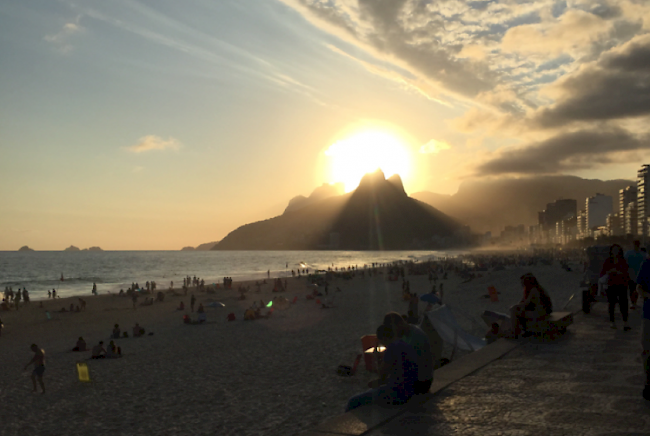 «Ein wunderschöner Sonnenuntergang, aufgenommen am Strand von Ipanema»