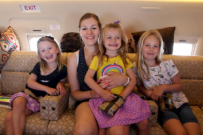 «Im Privatjet mit Carolyn (5), Charlie (3) und Katie (7)»