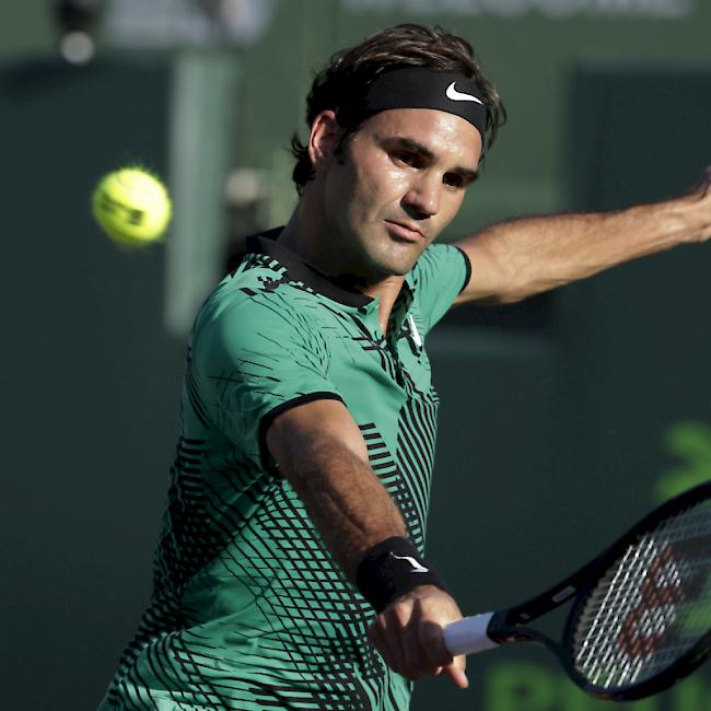 Roger Federer behält in der Abendsonne von Miami den Durchblick