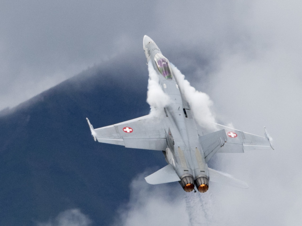 Probleme mit Sauerstoffversorgung bei Schweizer F/A-18 ...