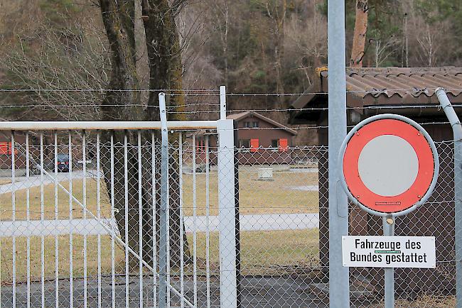 Auf diesem Gelände der Schweizer Armee in Turtmann soll ein Bundesasylzentrum mit bis zu 480 Unterbringungsplätzen und 180 Arbeitsplätzen entstehen.