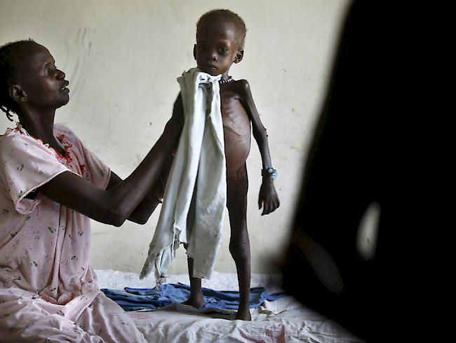 In Afrika sind Millionen von Menschen vom Hungertod bedroht. Die Sammlung der Glückskette will diese Not lindern. (Archivbild)
