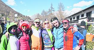 Laura Gygax (25) aus Yverdon, Amandine Matraycou (31) aus Fribourg, Arnaud Müller (31) aus Neuchâtel, Alex Chautier (31) aus Conthey, Loic Etienne (32) aus Genf und Julien Meyer (31) aus Yverdon.