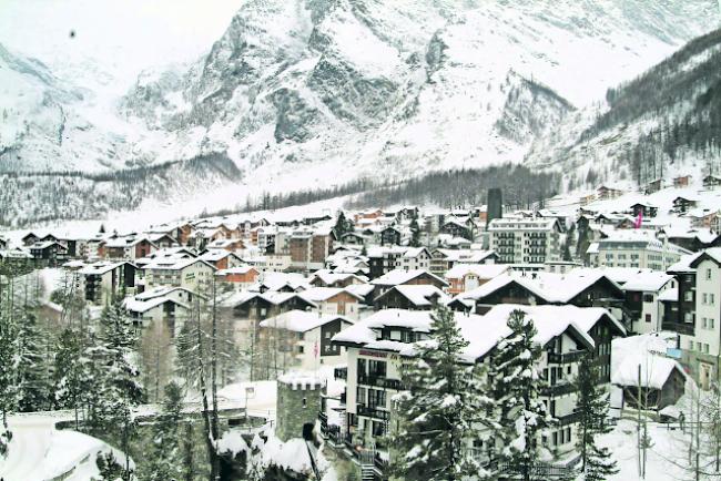 In Saas Fee kam es am Wochenende zu einem kleinen Zwischenfall mit dem Skilift.